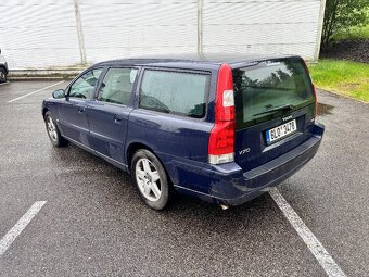 Volvo V70 2.4D 120kw AUTOMAT - 3