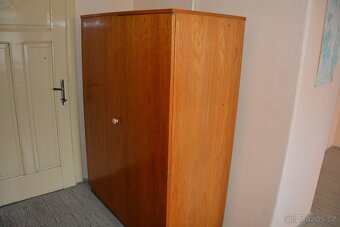 Dřevěný nábytek - 3