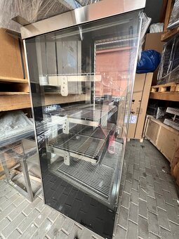 Velká ohřevná gastro vitrína, grilovaná masa, holdomat - 3