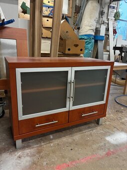 Obýváková skřiňka - 3