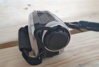 JVC GZ-MG20 - pravděpodobně - 3