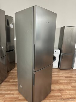 Lednice s mrazákem Bosch (287) - 3