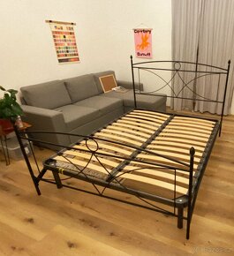 Kovová postel s roštem 160x200, sleva za rychlost - 3