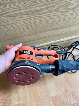 bruska BLACK&DECKER - 3