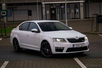 Škoda Octavia 2.0 TDI CR DPF RS DSG - 3