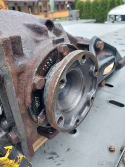 BMW samosvor 3,91 - 3