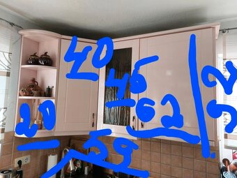 moderní kuchyňská linka se spotřebiči - 3