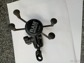 RAM Držák mobilu na motorku - 3