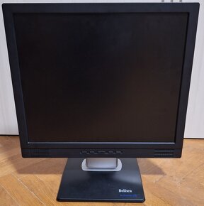 Prodám monitory Fujitsu, 2x MaxData, DELL - 3