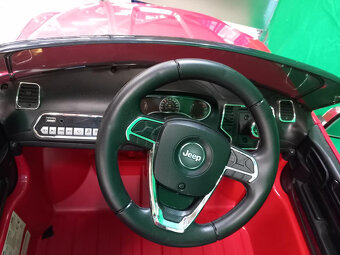 Dětské elektrické auto JEEP GRAND CHEROKEE červené - 3