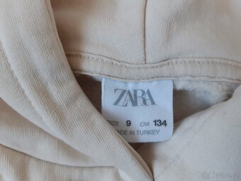 Mikina zn. Zara vel. 134 a 140 - 3