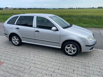 Škoda Fabia combi 1,4 16v 55kw rok 2007 -klima - 3