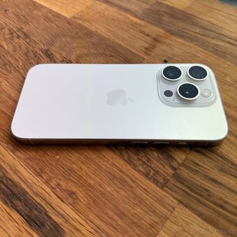iPhone 15 Pro 256GB white titan, 100% baterie, záruka - 3