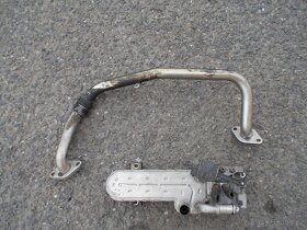 Díly z motoru VW Passat B6 2.0TDI 103kw BKP - 3