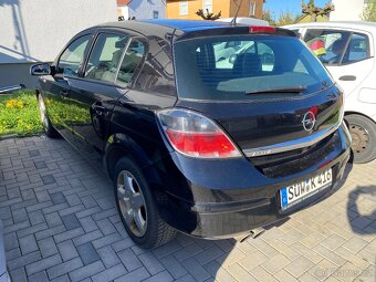 Opel Astra H 1.8 automat - 3