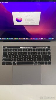 MacBook Pro 15” 2016 | 16Gb RAM | i7 | 256Gb SSD - 3