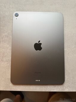 Apple iPad Air 5 M1 64 GB - 3