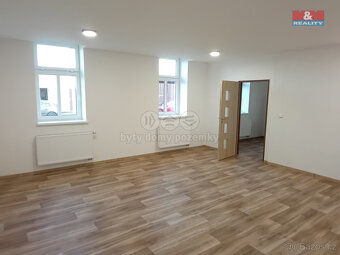 Pronájem bytu 2+kk, 61 m², Ostrava, ul. Komerční - 3