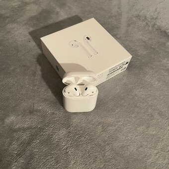 apple airpods 1 . generace - 3