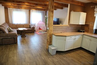 Prodej vícegeneračního domu 478 m2, pozemek 1356 m2, - 3