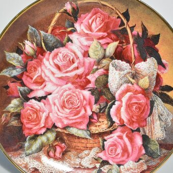 Sběratelské porcelánové talíře s nádhernou kyticí - 3