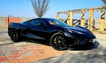 Chevrolet Corvette C8 - 3
