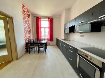 Pronájem bytu 2+1 (78 m²) – ul. Průmyslová, ČB - 3