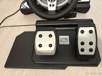 Volant: Tracer zonda (PC / PS2 + PS3) - 3