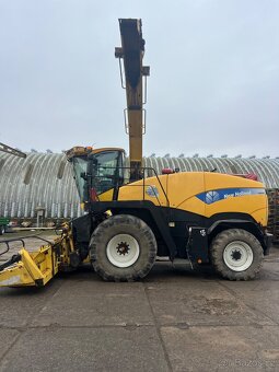 Sklízecí řezačka New Holland fr 9060 - 3