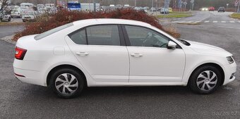 ​🚗 Škoda Octavia 1.6 TDI 2019, Full LED, Keyless - 3