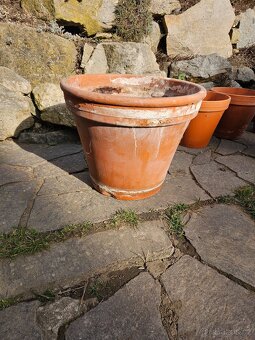 prodám květináče a podmisku - 3