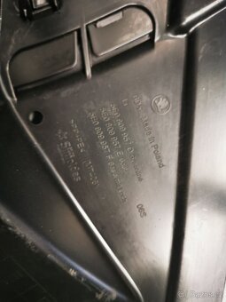 Levý Přední podběh nový originál - 3