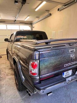 Dodge RAM 1500 V8 Magnum - 3