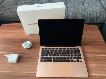 Apple Macbook Air 2020 zlatý - 3