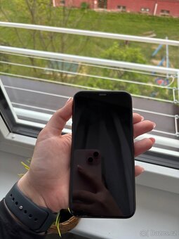 iPhone 11 - 3