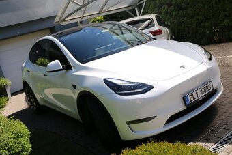 Tesla Model Y Performance Berlín, Tažné - 3