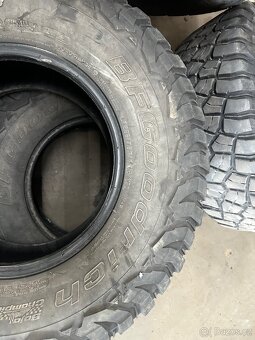 Pneu 285/75/16 BFGOODRICH KM3 4ks - 3