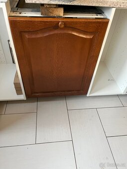 Dvířka rustikální kuchyně - dýha tmavě hnědá - 3