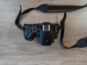 Nikon D3500 + 18-55mm VR + 70-300mm VR + nabíječka – TOP STA - 3