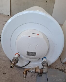 Elektrický ohřívač vody (bojler) FAGOR M-150 L - 3