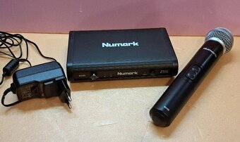 Prodám dva kompletní bezdrátové mikrofony Numark WS 100 - 3