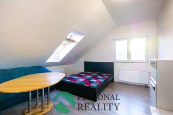 Prodej dvougenerační RD 8+2 se zahradou a garáží, Hořovice, - 3