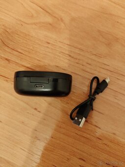 Bezdrátové sluchátka plně funkční - 3