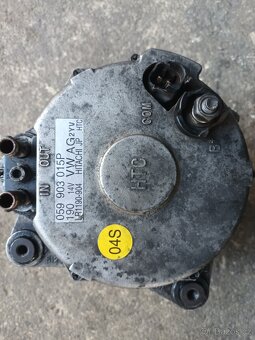 Audi A8 startér alternátor klimakompresor - 3