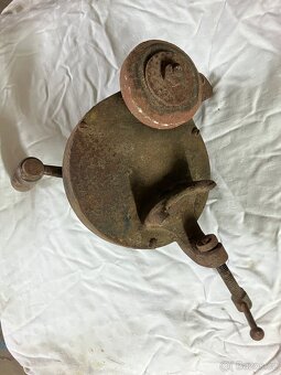 Ruční stolní bruska - 3