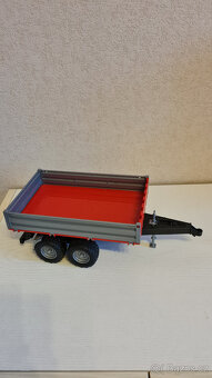 BRUDER TRAKTOR S PŘÍVĚSEM - 3