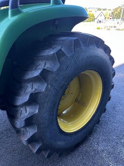 Malotraktor JOHN DEERE 3036E - 3