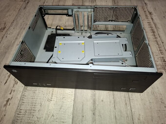 PC skříň / case SilverStone GD04 desktop/HTPC - 3