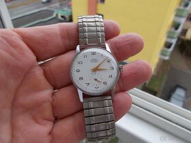 krasne  hodinky prim rok 1959 typ strojek 0111 top - 3