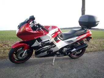 Honda CBR 1000F - 3